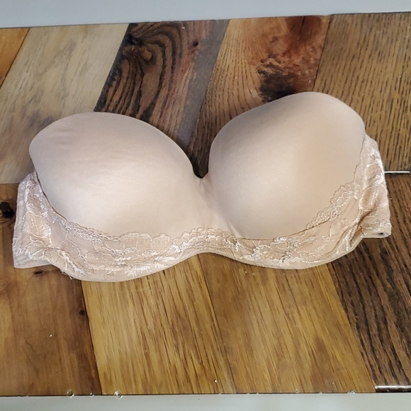 Victorias Secret strapless nude bra - Picture 1 of 6